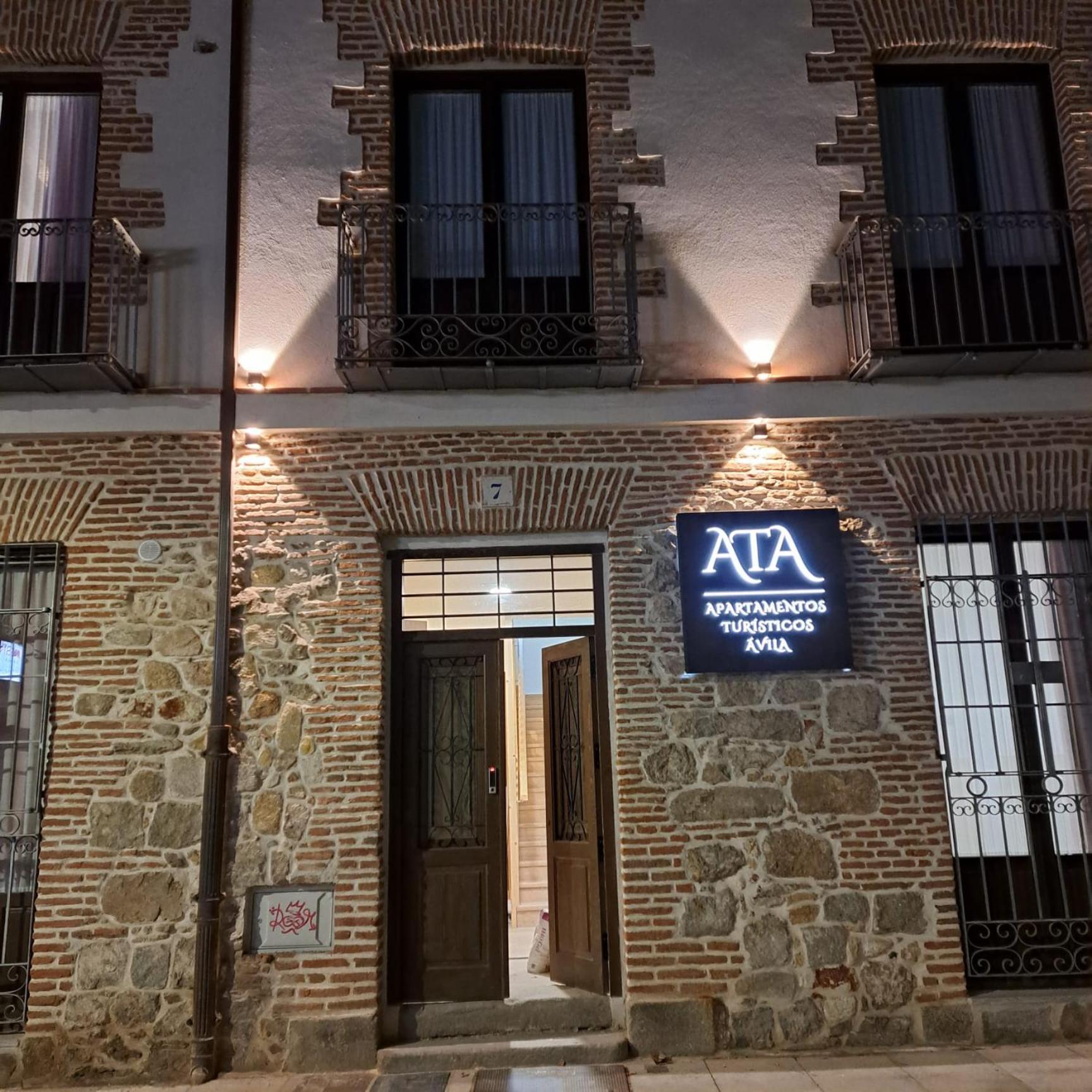 Apartamentos Turisticos Avila Puerta Del Puente 1-3 Exterior foto